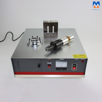 grupo da soldadura 20khz ultrassônica com transdutor e chifre do gerador para a soldadura de solda plástica da tela
