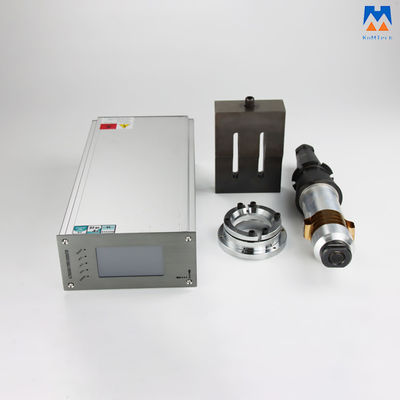 Máquina de soldadura da máscara protetora N95 com a flange ultrassônica do chifre do transdutor do gerador