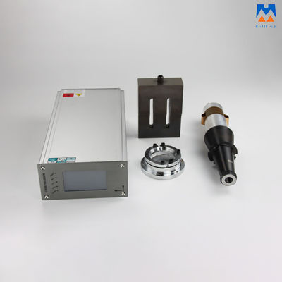 Máquina de soldadura da máscara protetora N95 com a flange ultrassônica do chifre do transdutor do gerador